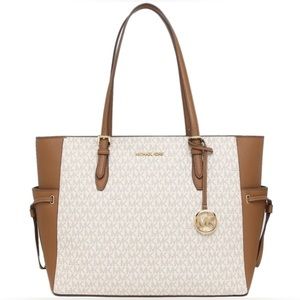 MICHAEL KORS Gilly Vanilla Large Drawstring Travel Tote NWOT